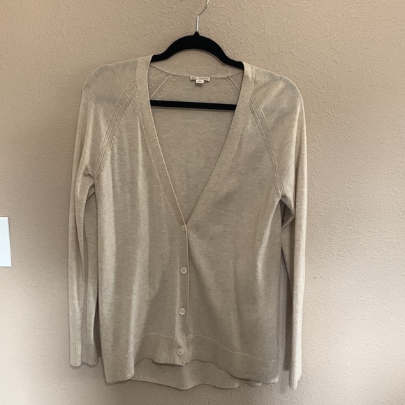 Womens Gap cardigan sweaters - same style for both colors - Picture 5 of 9